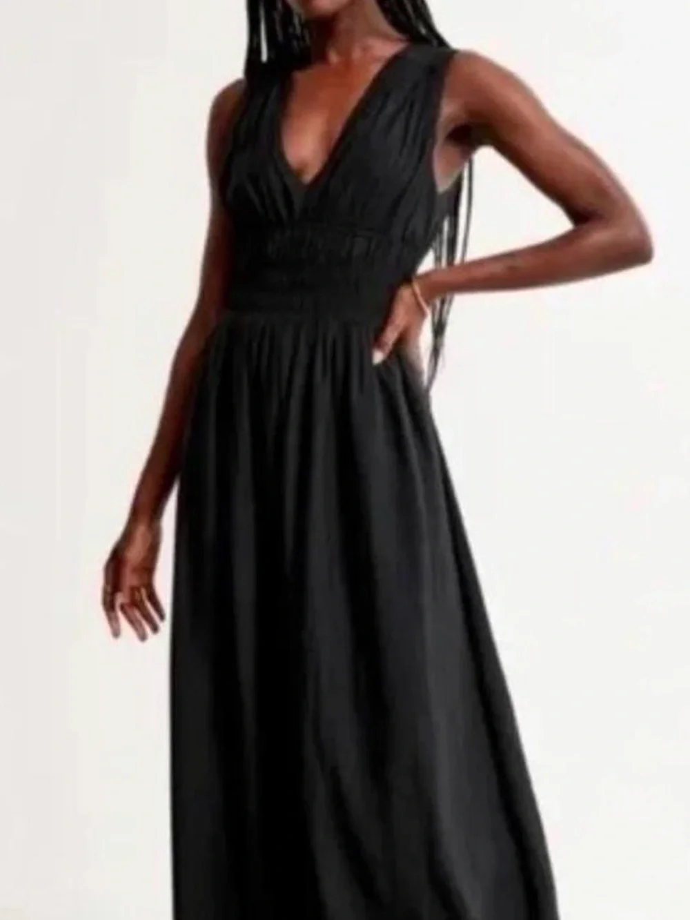 Abercrombie & Fitch Black V‑Neck Maxi Dress